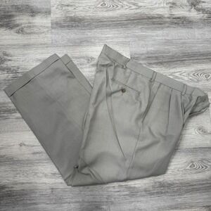 Haggar Men's Dress Pants Pleated‎ Gray Business Casual Career Trousers Sz 36